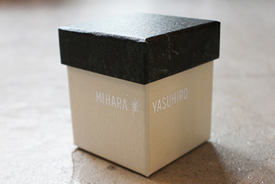 ミハラヤスヒロ初の香水「レイン フォレスト」発売 - 深い森の香りにはデトックス効果も