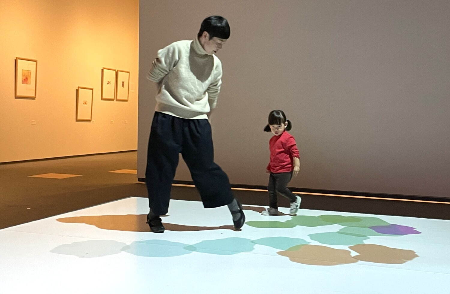 絵本画家・いわさきちひろの展覧会が東京・練馬で、“あそぶ子ども”描いた水彩画など作品集結｜写真8