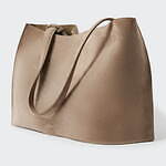 スタジオ ニコルソン新作バッグ、“プリーツ表現”レザーショルダーやスエード素材の台形バッグ｜写真4