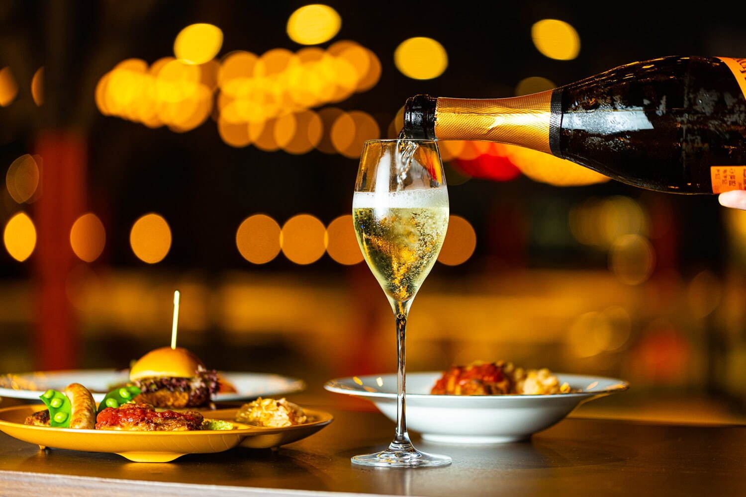 東京會舘のビアガーデン「銀座スカイビアテラス」夜景と楽しむビール＆肉料理など選べる3種のプラン｜写真3