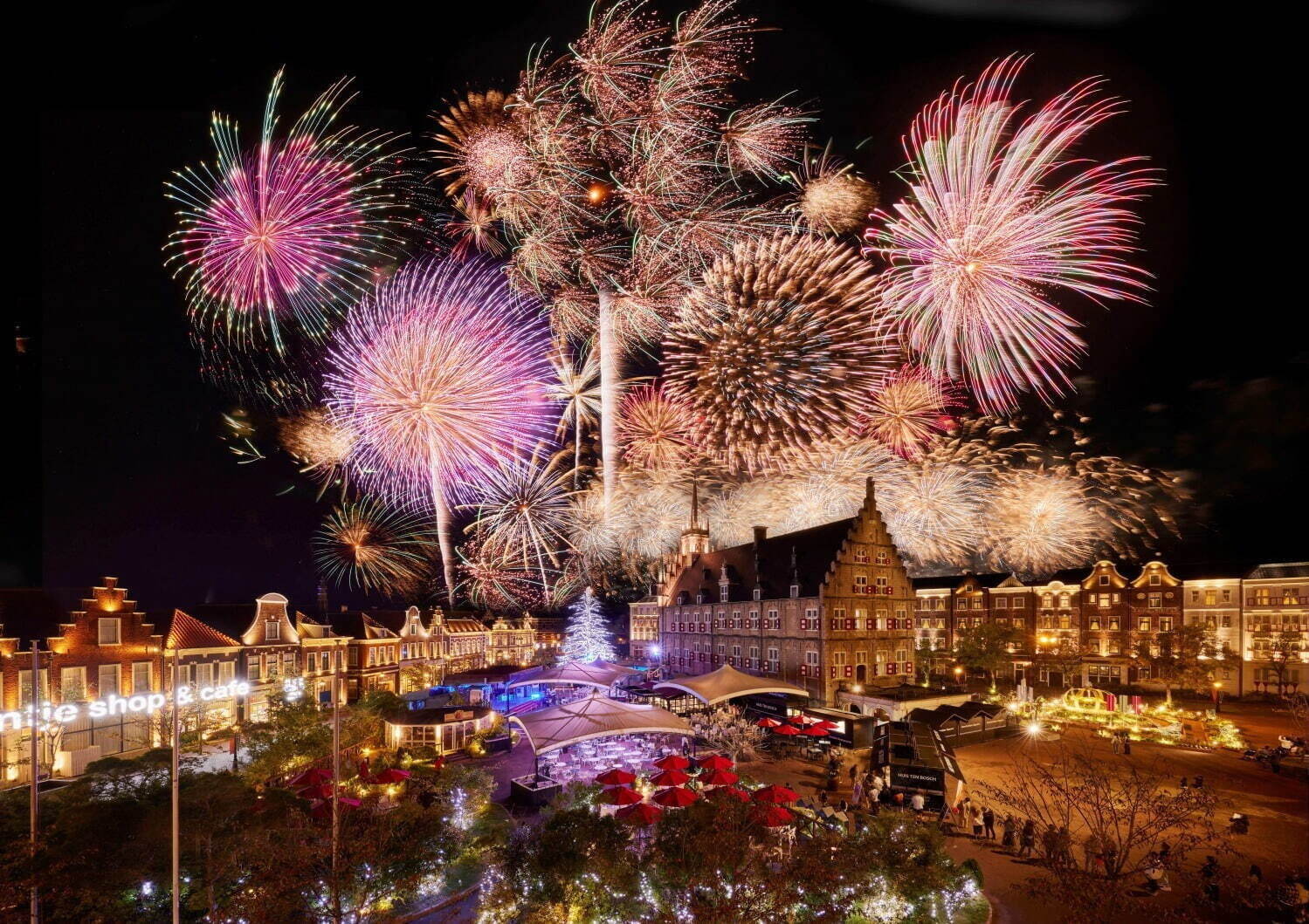 全国の花火大会＜2024年夏＞日時・会場・チケットなど全国の有名花火大会開催情報まとめ｜写真1