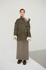 クラネ×広瀬すず、オーバーサイズのジャケットコート＆タック入りワイドデニム｜写真9