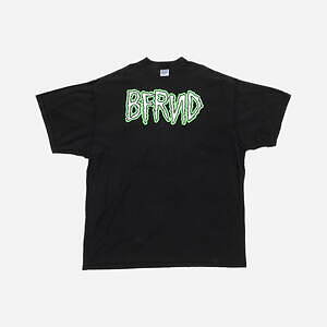 バレンシアガ“立入禁止標識”を配したTシャツ＆フーディ