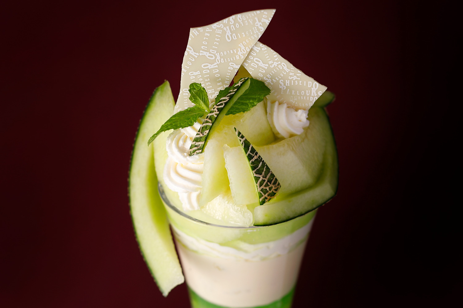 資生堂パーラー 銀座本店サロン・ド・カフェの初夏限定パフェ、マスクメロンやさくらんぼ「佐藤錦」