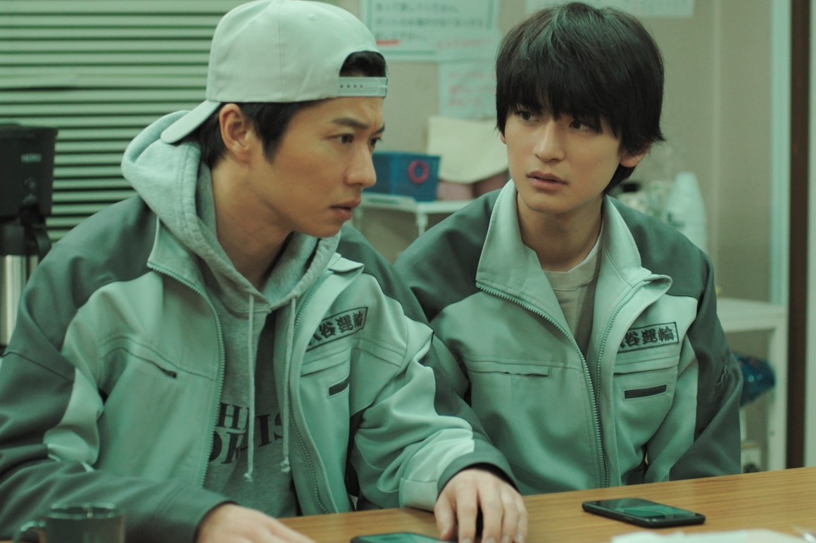 映画『あの人が消えた』高橋文哉×田中圭“人が消えるマンション”の謎、先読み不可能のトリッキーな展開