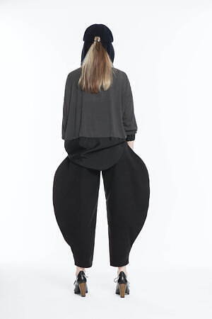 アユミミツカネ(ayumi.mitsukane) 2024-25年秋冬ウィメンズコレクション  - 写真3