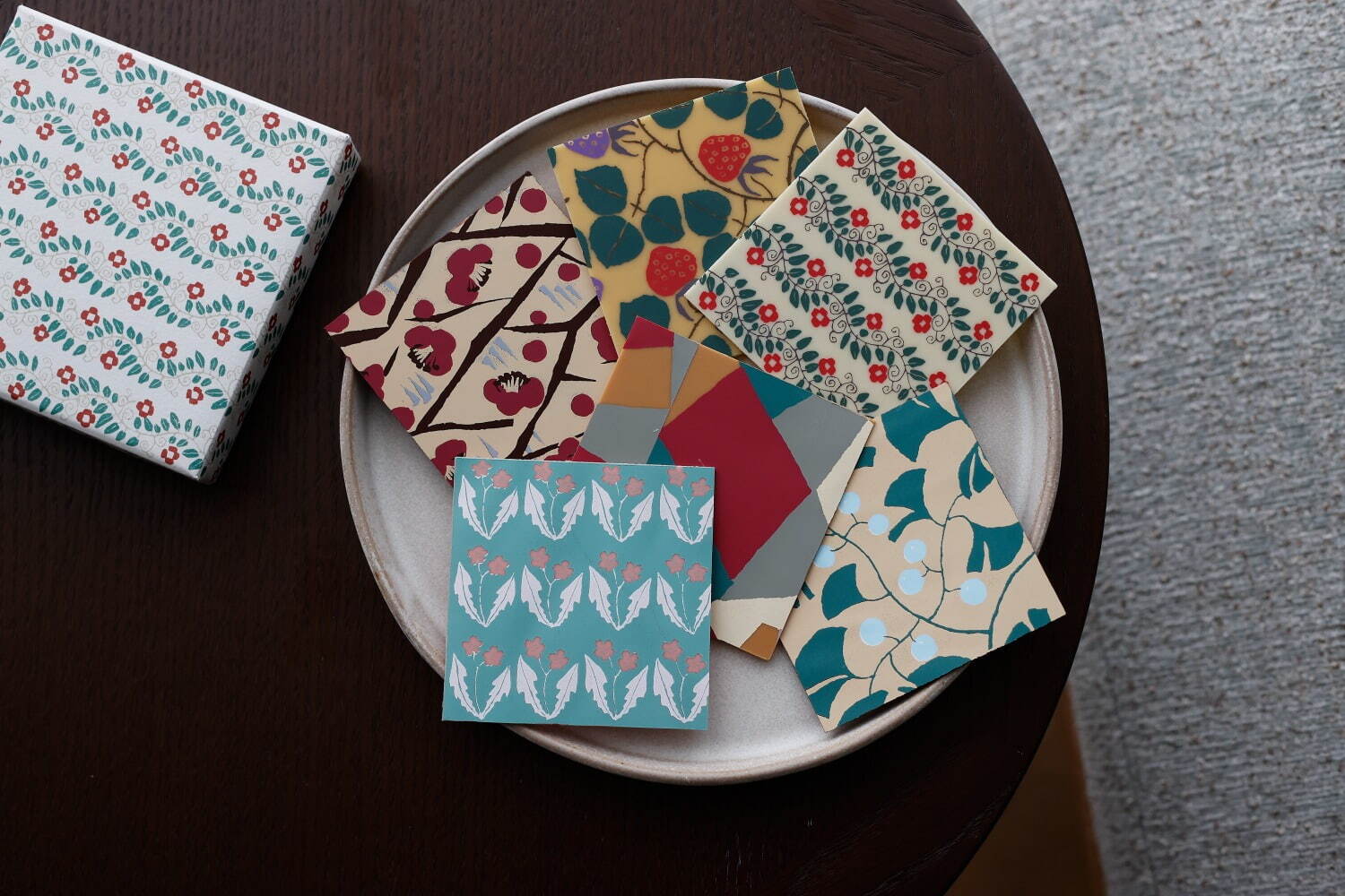 「千代ちょこ-竹久夢二」6枚入り 4,200円/12枚入り 8,000円