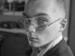 ウジック ジョ(WUJIC JO) 2023-24年秋冬ウィメンズ&メンズコレクション  - 写真1