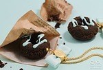 Q-pot.“チョコミント×ドーナツ”アクセサリー、チョコチップ入りのとろけるネックレス＆ピアスなど｜写真2