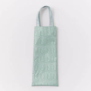 Q-pot.“チョコミントの板チョコ柄”ハートバッグ、とろけるデザインの晴雨兼用傘も｜写真10