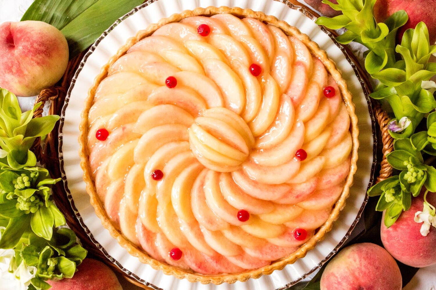 フルーツタルト｜キル フェ ボンから旬の桃や佐藤錦、クラウンメロンを主役にした夏限定のフルーツタルト