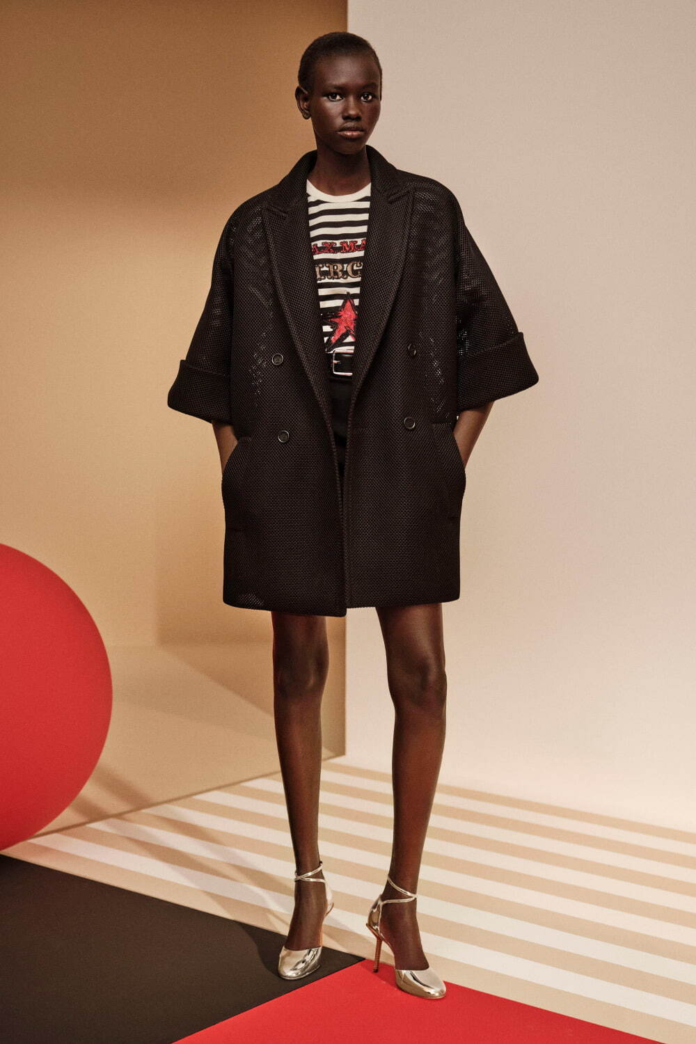 ⭐︎Precious掲載⭐︎ MAX MARA 2024 マックスマーラ ケープ ⭐︎Precious掲載⭐︎ MAX MARA 2024 マックスマーラ ケープ