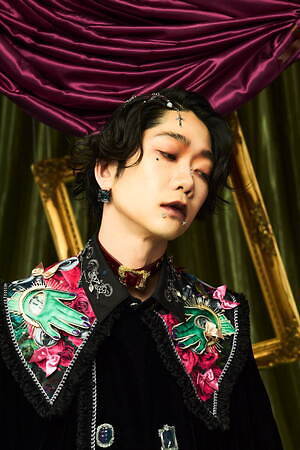 ハザマ(ha | za | ma) 2024-25年秋冬ウィメンズ&メンズコレクション  - 写真23