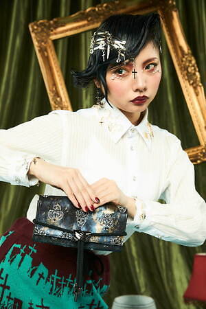 ハザマ(ha | za | ma) 2024-25年秋冬ウィメンズ&メンズコレクション  - 写真43