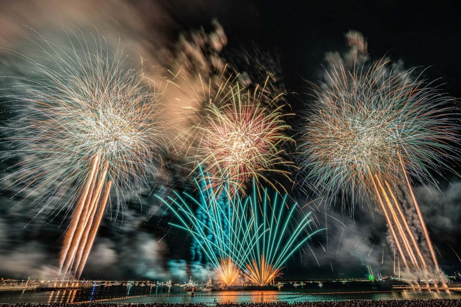 花火｜大阪の花火大会「泉州夢花火 in 泉南」センナンロングパークで、5年ぶり復活“尺玉”が織りなす絶景