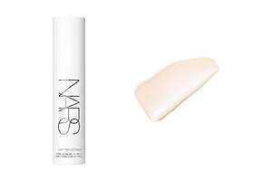 NARS24年秋ベースメイク、“まるでレフ板”光のツヤ＆透明感を叶えるトーンアッププライマーが誕生｜写真4