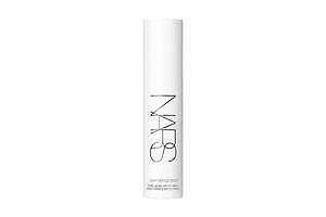 NARS24年秋ベースメイク、“まるでレフ板”光のツヤ＆透明感を叶えるトーンアッププライマーが誕生｜写真1