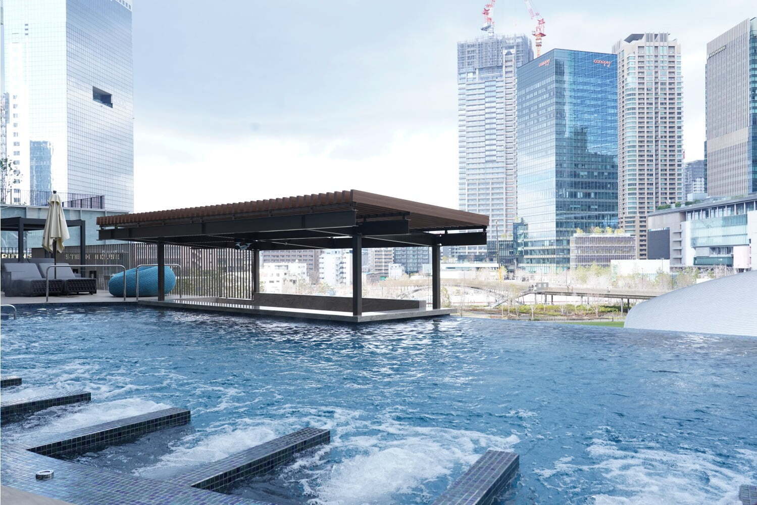 GREEN｜「うめきた温泉 蓮」グラングリーン大阪に、インフィニティプールやサウナ完備の大浴場など関西最大級スパ