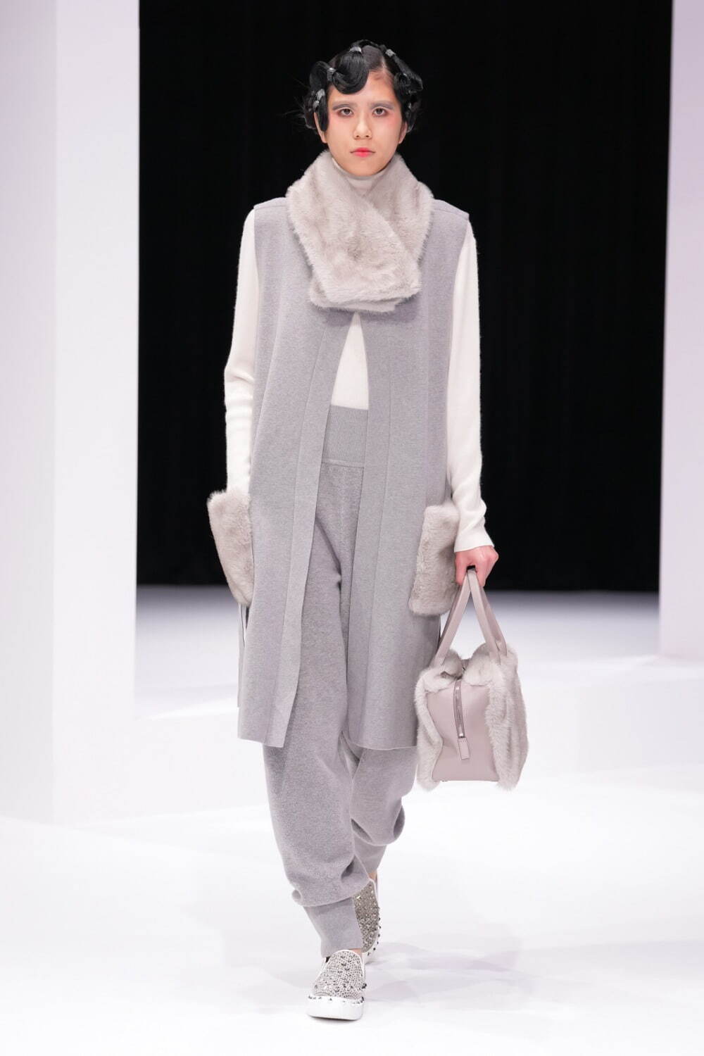 ヒロココシノコレクション（HIROKO KOSHINO Collection）」2024