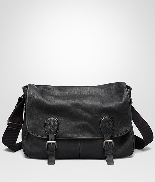 ☆人気☆【BOTTEGA VENETA】☆Nylon Messenger Ba.g☆バッグ☆ ボッテガ・ヴェネタより新作「ガルデーナ メッセンジャーバッグ