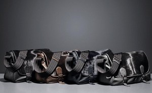 ボッテガ・ヴェネタより新作「ガルデーナ メッセンジャーバッグ