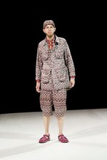 ホワイト マウンテニアリング (White Mountaineering)の2011年春夏コレクション｜写真1