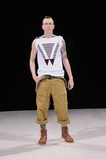 ホワイト マウンテニアリング (White Mountaineering)の2011年春夏コレクション｜写真11