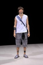 ホワイト マウンテニアリング (White Mountaineering)の2011年春夏コレクション｜写真13