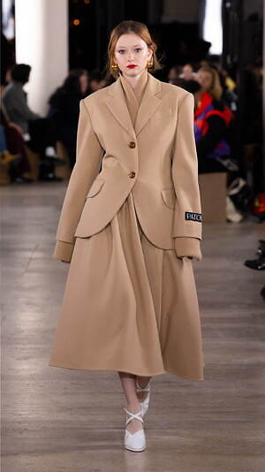 パトゥ(Patou) 2024-25年秋冬ウィメンズコレクション  - 写真5