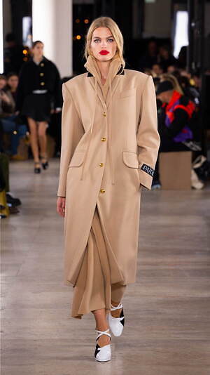 パトゥ(Patou) 2024-25年秋冬ウィメンズコレクション  - 写真28