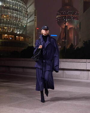 バレンシアガ(BALENCIAGA) 2025年春ウィメンズ&メンズコレクション  - 写真39