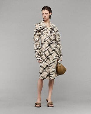 バーバリー(BURBERRY) 2025年春ウィメンズ&メンズコレクション  - 写真18