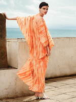 COS“絞り染め”着想の24年夏ウェア、シャツやワンピースなどメンズ＆ウィメンズ14型｜写真18