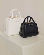 美品 GIVENCHY ジバンシー アンティゴナS レザー 2way バッグ ONg.jpg