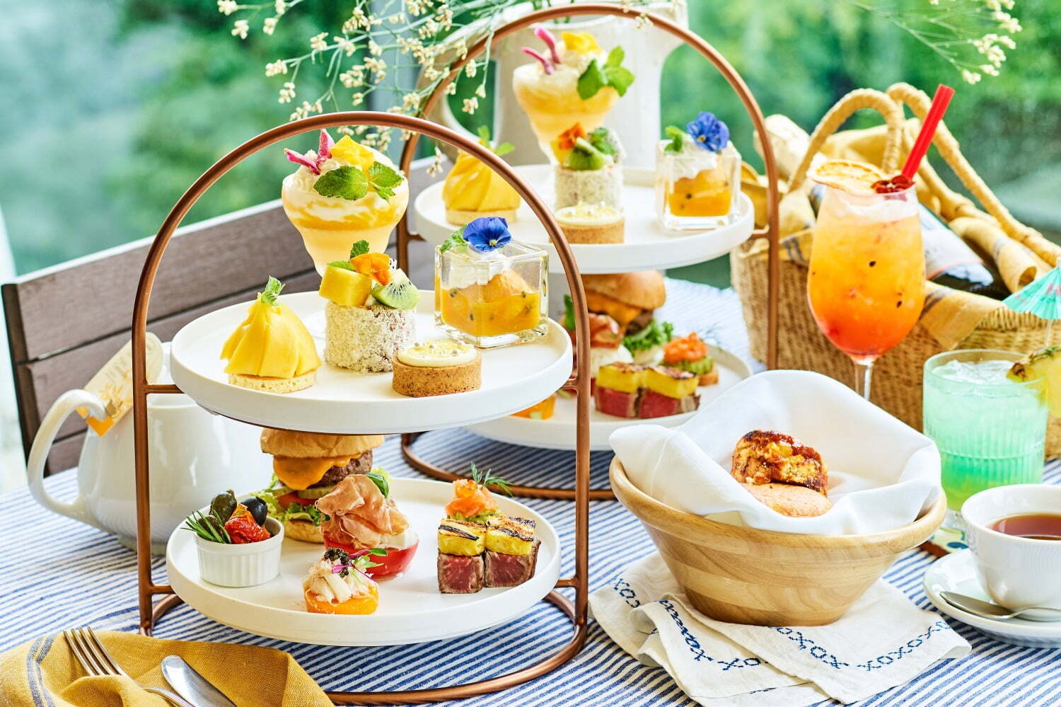 「トロピカルアフタヌーンティー」マンゴーが主役の夏パフェなど、イル・ルピーノ・プライムから