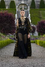 ディオール 2025年リゾートウィメンズコレクション - スコットランドへ、記憶と連想の旅｜写真34