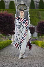 ディオール 2025年リゾートウィメンズコレクション - スコットランドへ、記憶と連想の旅｜写真48