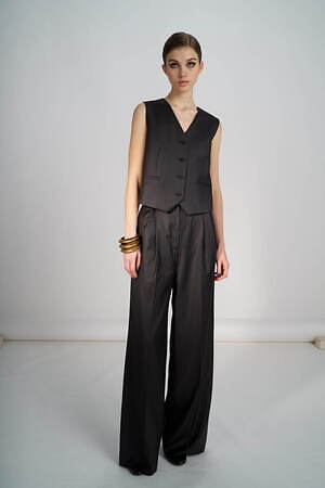 アキコオガワ(AKIKO OGAWA.) 2024-25年秋冬ウィメンズコレクション  - 写真17