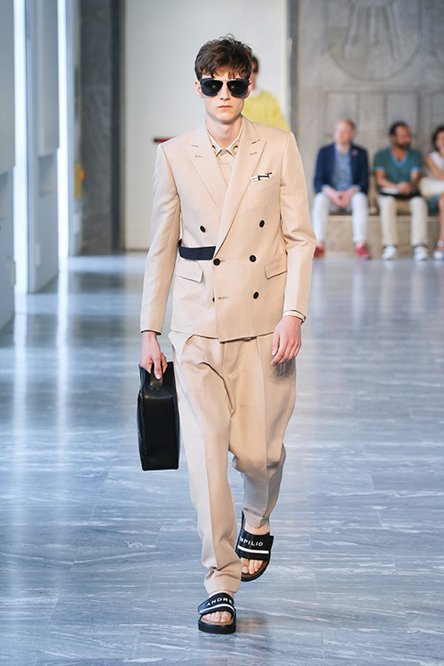 アンドレア ポンピリオ 2015年春夏<span>コレクション</span> - 写真12