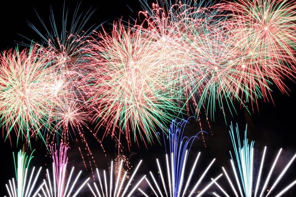 花火｜「松戸花火大会イン2024」千葉・松戸の古ケ崎河川敷スポーツ広場で、総数15,000発を打ち上げ