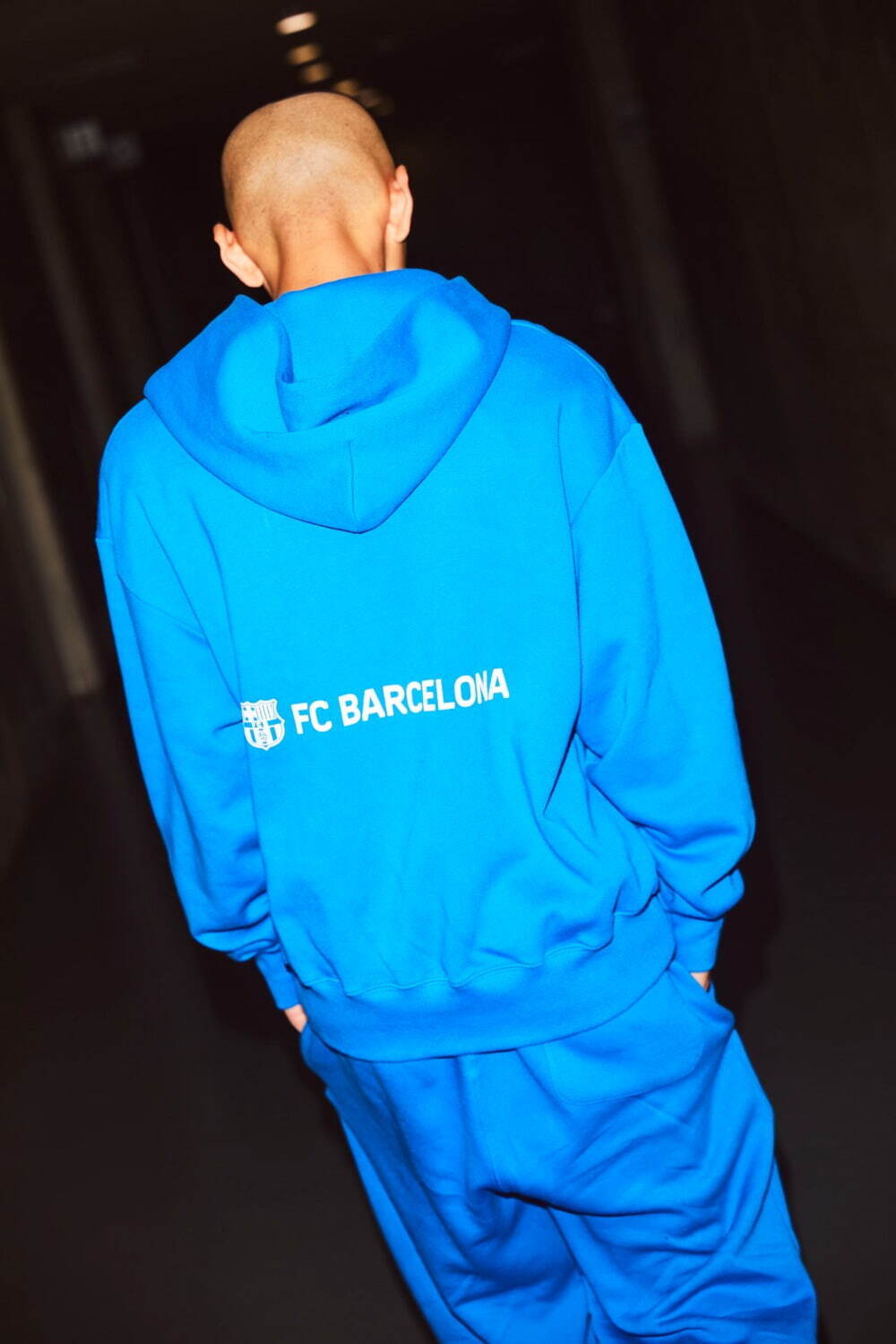 「FC バルセロナ」“紋章入り”Tシャツ＆背番号10番フーディーなど、イエンタウンマーケットで｜写真6