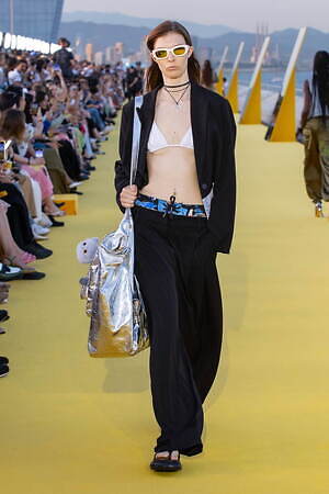 デシグアル(Desigual) 2025年春夏ウィメンズ&メンズコレクション  - 写真12