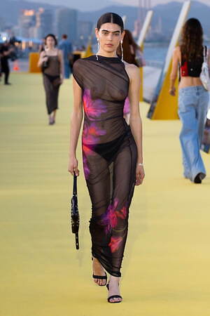 デシグアル(Desigual) 2025年春夏ウィメンズ&メンズコレクション  - 写真38