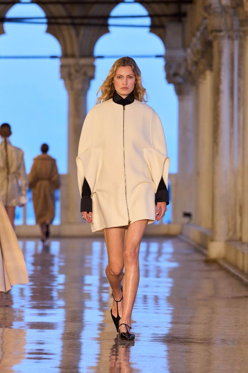 マックスマーラ(Max Mara) 2025年リゾートウィメンズコレクション  - 写真9