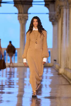 マックスマーラ(Max Mara) 2025年リゾートウィメンズコレクション  - 写真28