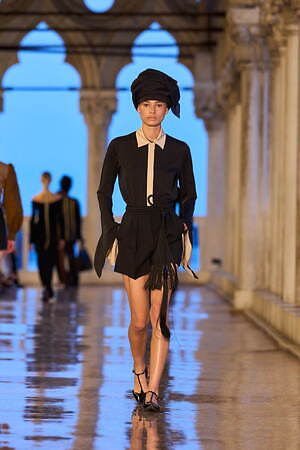 マックスマーラ(Max Mara) 2025年リゾートウィメンズコレクション  - 写真50