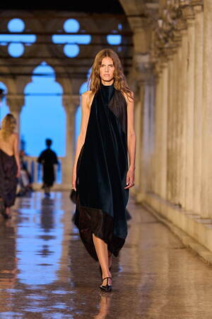 マックスマーラ(Max Mara) 2025年リゾートウィメンズコレクション  - 写真59