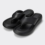 GUの24年夏ウィメンズサンダル、厚底ソールや“抜け感”細めストラップのサンダル｜写真22