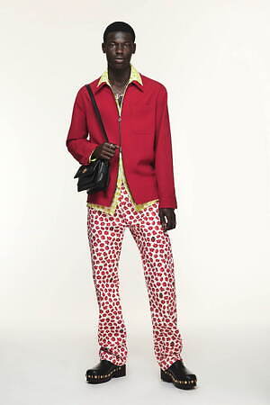 ヴェルサーチェ(VERSACE) 2025年リゾートメンズコレクション  - 写真19