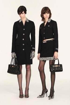 ヴェルサーチェ(VERSACE) 2025年リゾートウィメンズコレクション  - 写真2